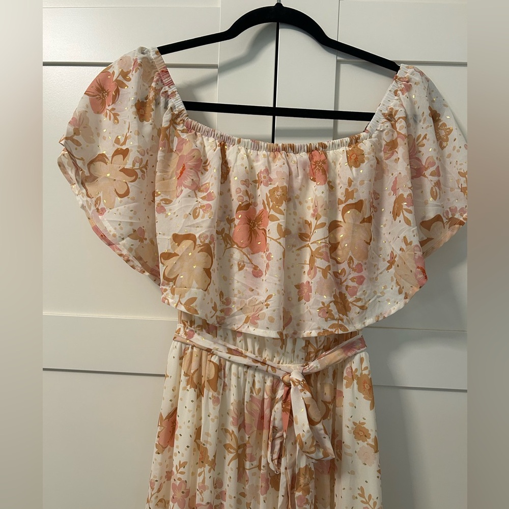 Never worn glimmering perfection ivory multi floral maxi dress. - Picture 2 of 4